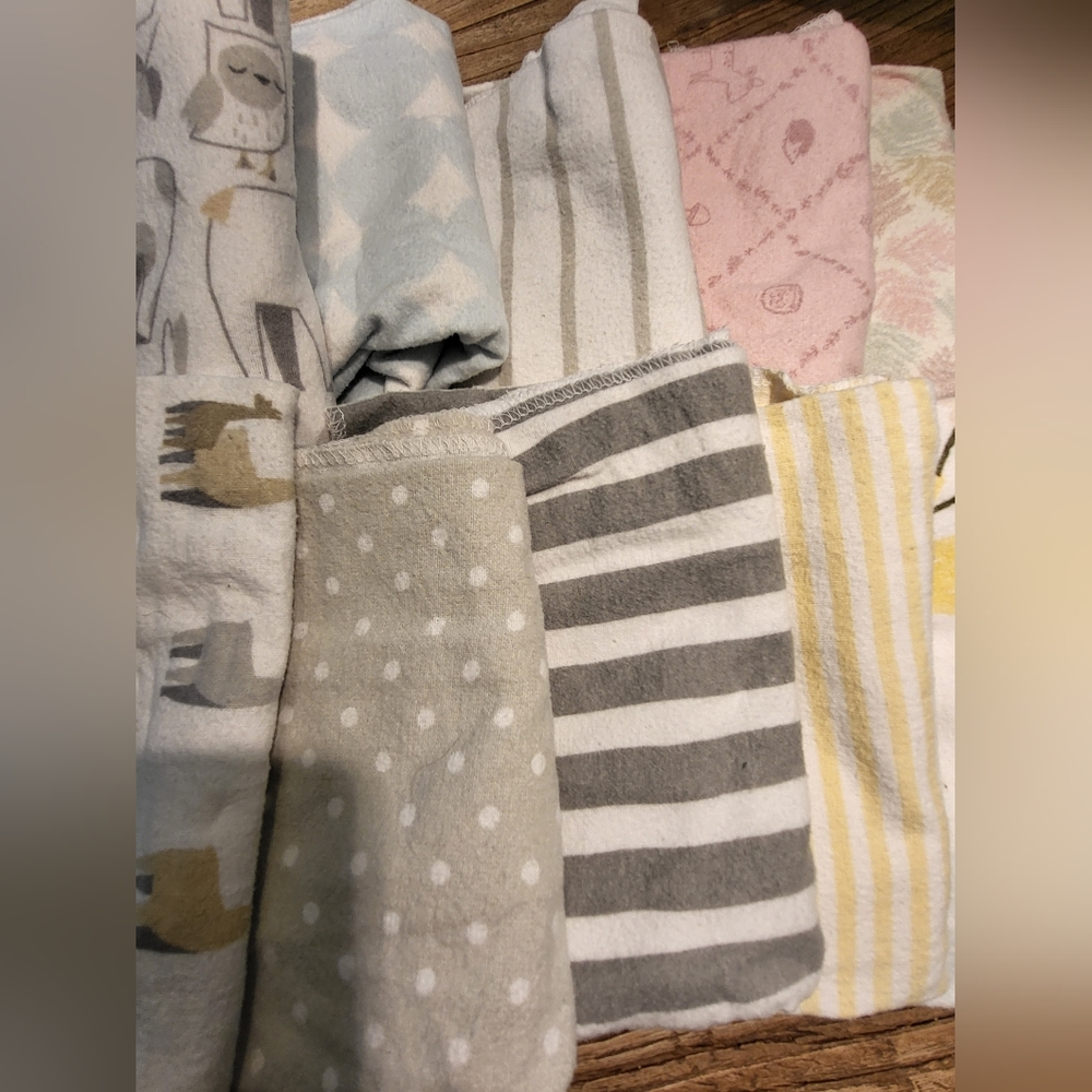 Baby Blankets Bundle - Picture 3 of 5